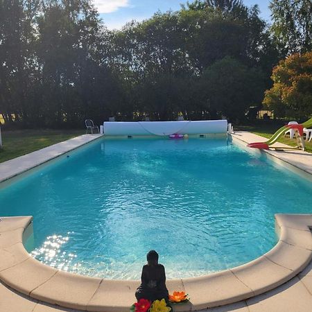 Domaine De La Sarrotte Bed & Breakfast Saugon Bagian luar foto
