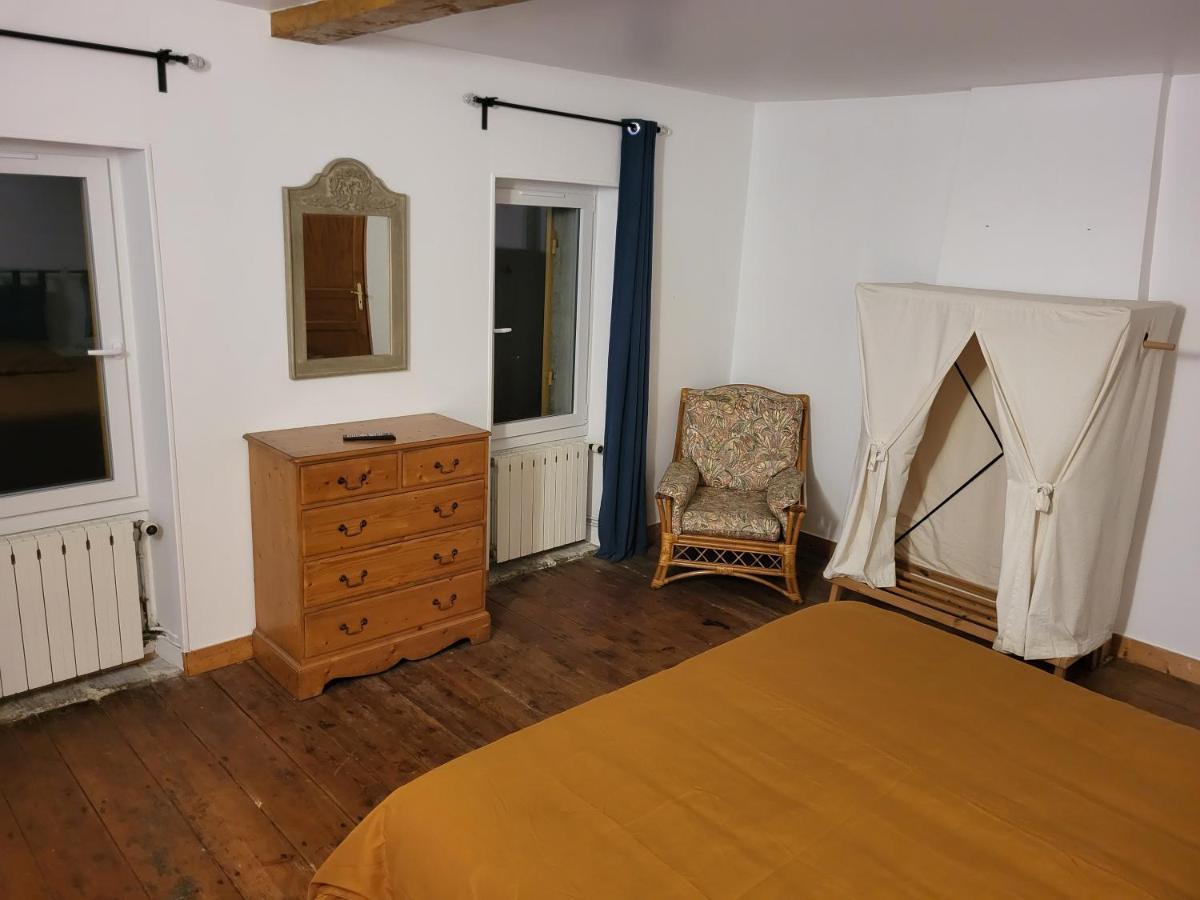 Domaine De La Sarrotte Bed & Breakfast Saugon Bagian luar foto