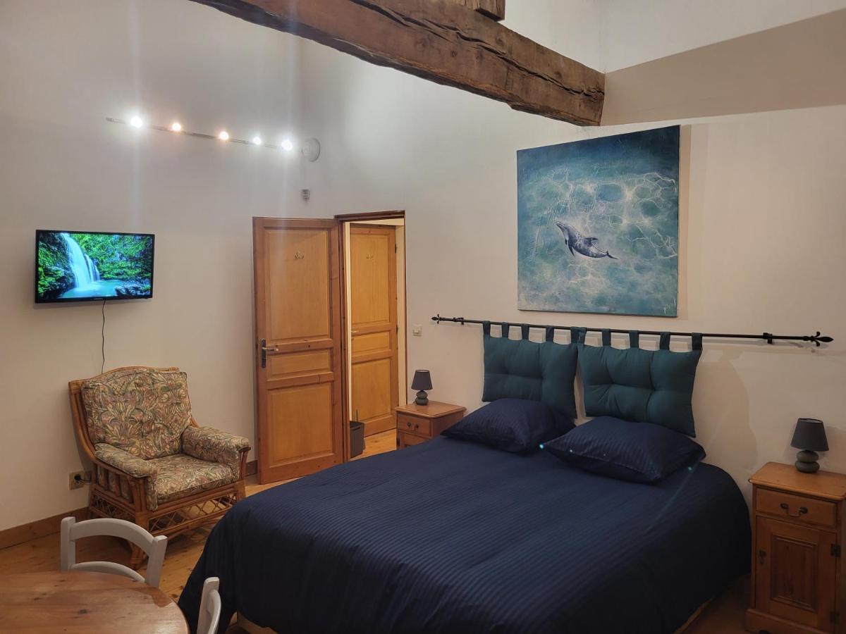 Domaine De La Sarrotte Bed & Breakfast Saugon Bagian luar foto