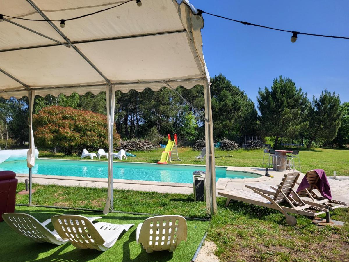 Domaine De La Sarrotte Bed & Breakfast Saugon Bagian luar foto