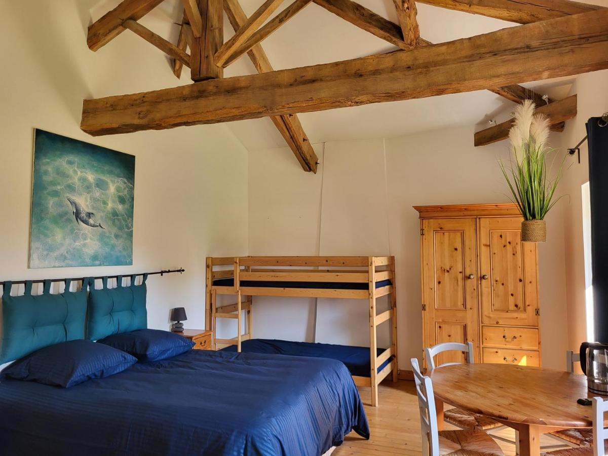 Domaine De La Sarrotte Bed & Breakfast Saugon Bagian luar foto