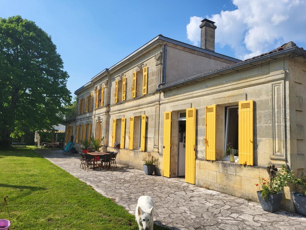 Domaine De La Sarrotte Bed & Breakfast Saugon Bagian luar foto