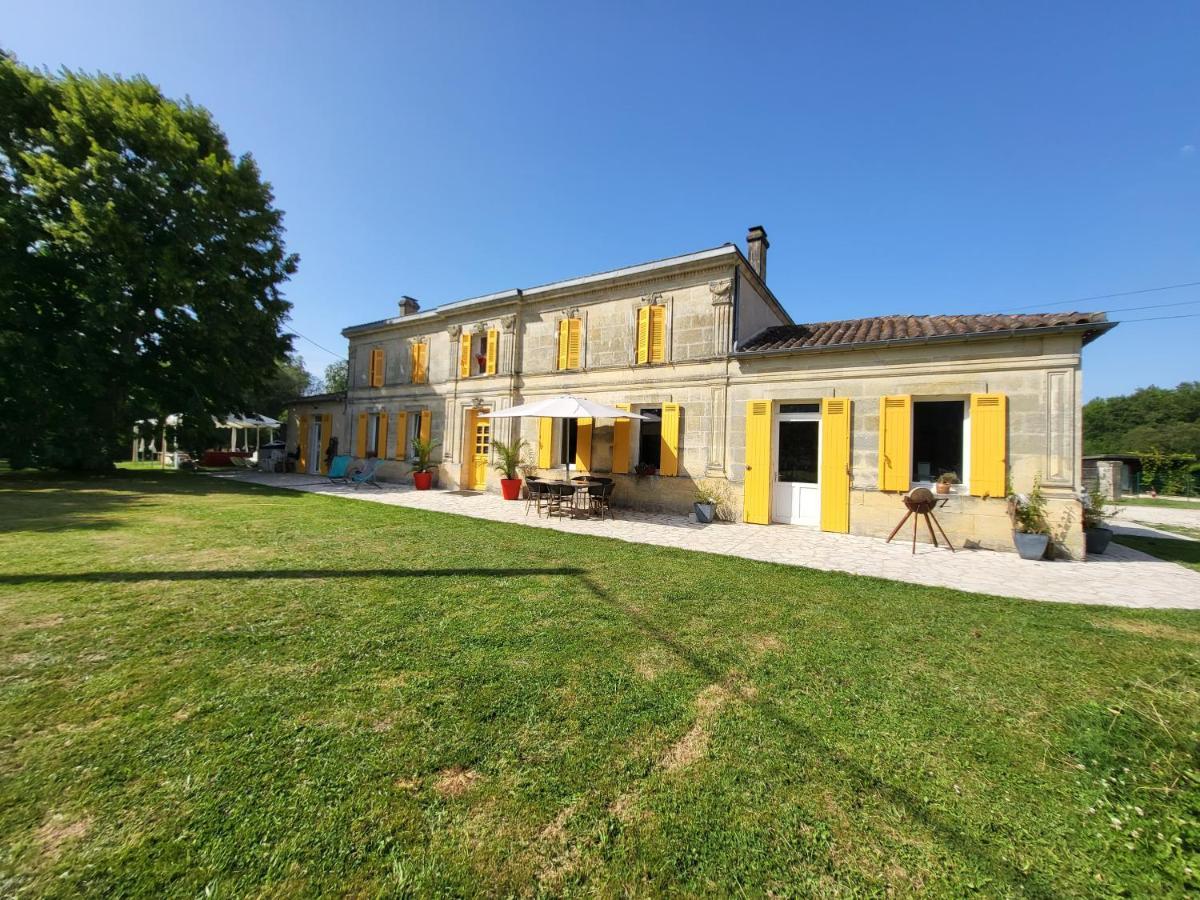 Domaine De La Sarrotte Bed & Breakfast Saugon Bagian luar foto