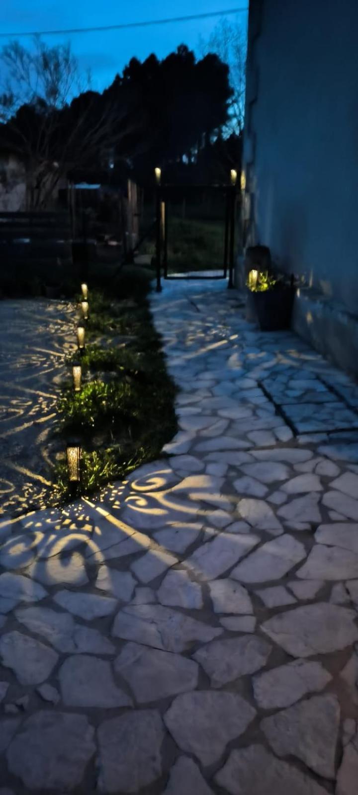 Domaine De La Sarrotte Bed & Breakfast Saugon Bagian luar foto