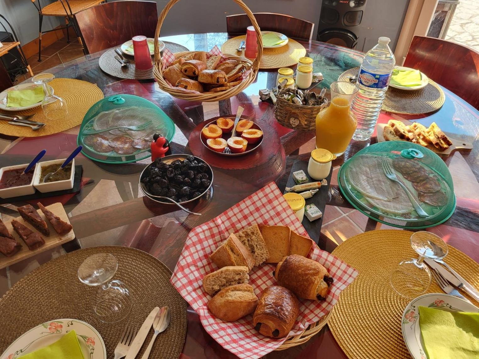 Domaine De La Sarrotte Bed & Breakfast Saugon Bagian luar foto